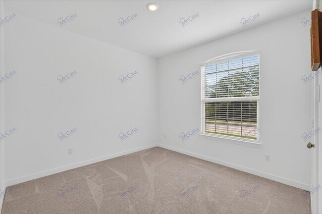 Building Photo - 1306 Eclipse Ln