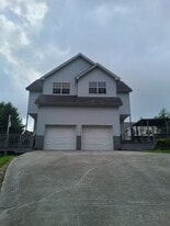 1528/1526 Old Oak Lane - 1526 Old Oak Ln