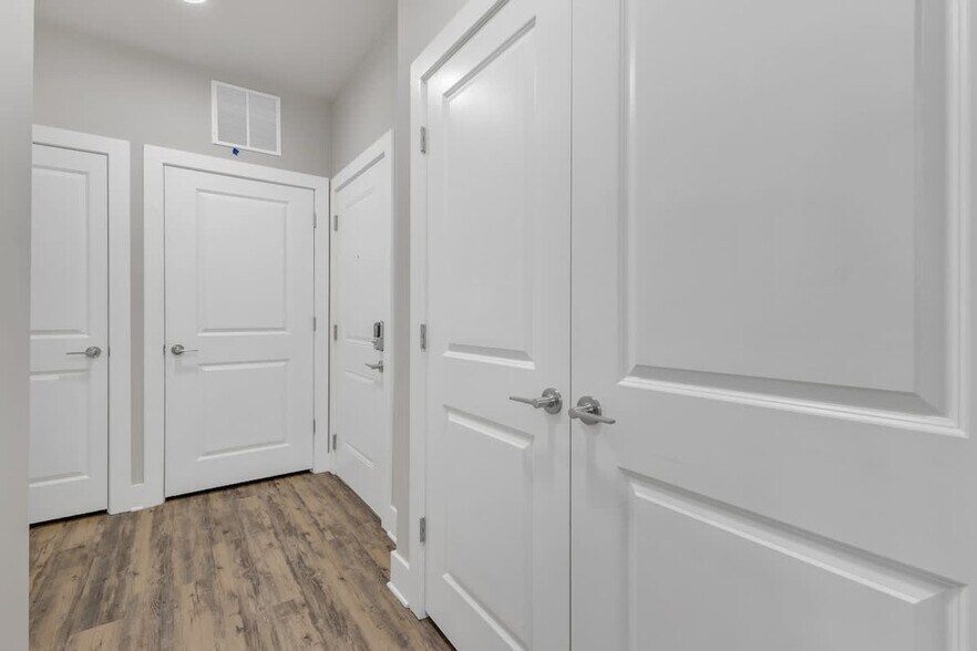 Building Photo - 514 Pleasant Dr