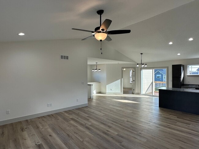 Building Photo - NEW CONSTRUCTION 5 Bed 3 Bath w/ Walk Out Basement Waynesville School District