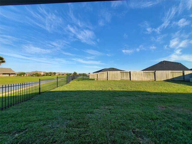 Building Photo - 29403 Paytons Park Ct