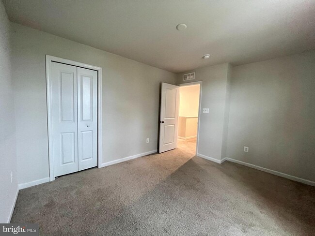Building Photo - 255 Severna Pkwy