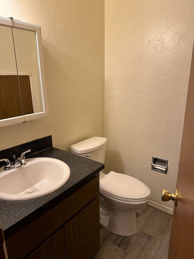 Building Photo - 776-778 W. Quinalt St.