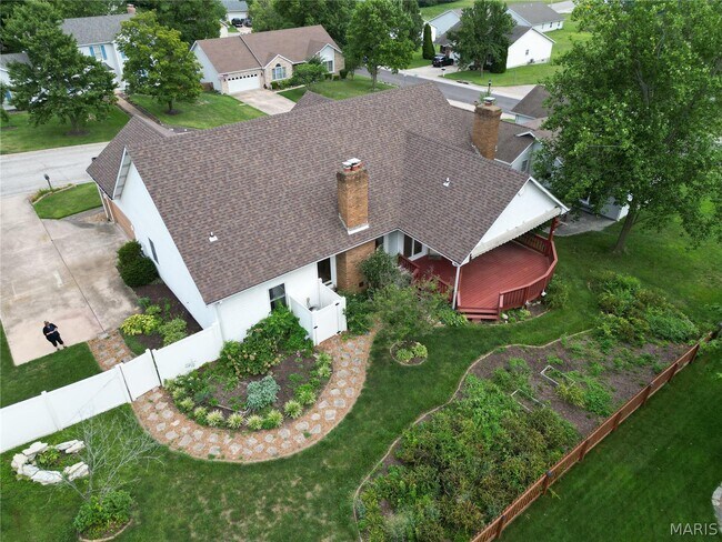 Building Photo - 4 Grayson Ridge Dr