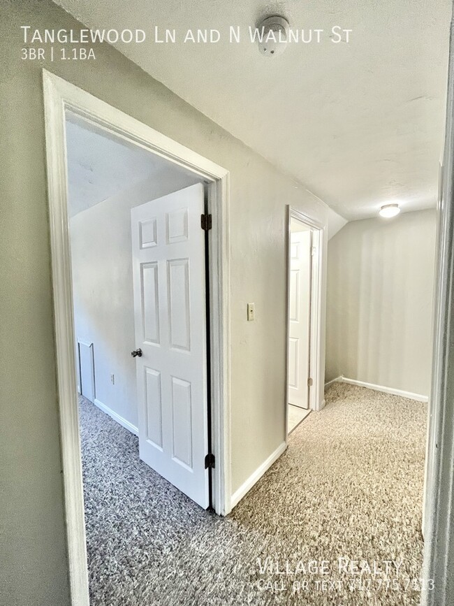 Building Photo - Spacious 3-BR Townhome in Dallastown Schoo...