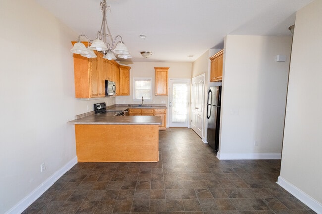 Building Photo - 8100 Burkhalter Rd