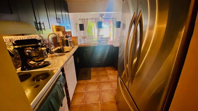 Kitchen - 6665 SW 138th Ct