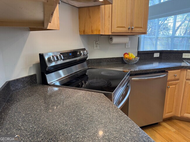 Building Photo - 380 Vine Mountain Way