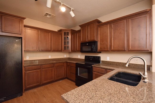 Building Photo - 4757 E Woodside Way