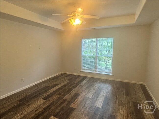 Building Photo - 75 Oak Ridge Cir