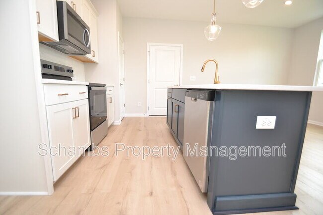 Building Photo - 1226 Bessie Ct