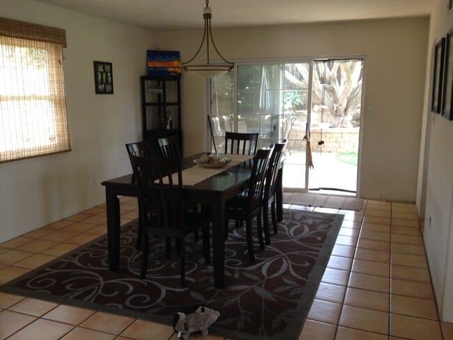 Building Photo - Gorgeous Four Bedroom Clairemont Mesa Home!