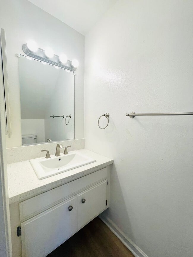 Building Photo - Todd Ranch Condo Welcome to the Todd Ranch Condo, 3-bedroom, 2-bathroom home located in the vibra...