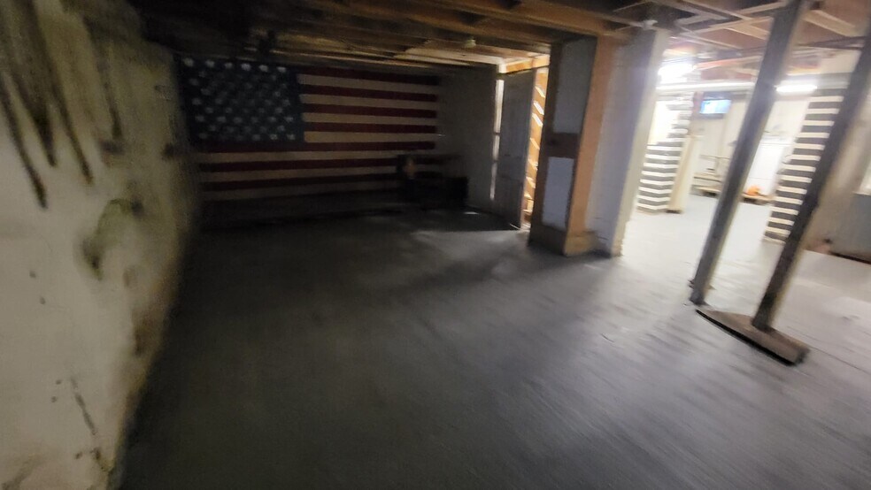 Building Photo - 1530 Pennington Rd