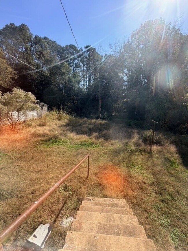 Building Photo - 727 Truett Ave