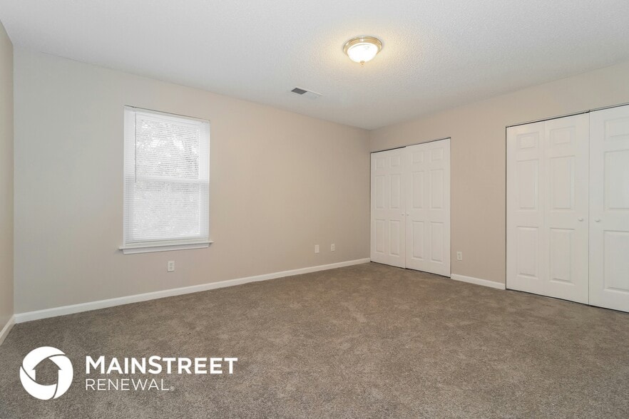 Building Photo - 13 Rosebury Ct