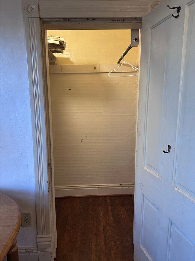 Building Photo - 315 N 2nd Ave