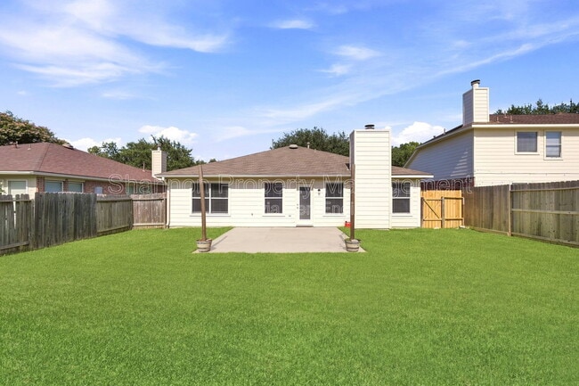 Building Photo - 14631 Hazy Ridge Ln
