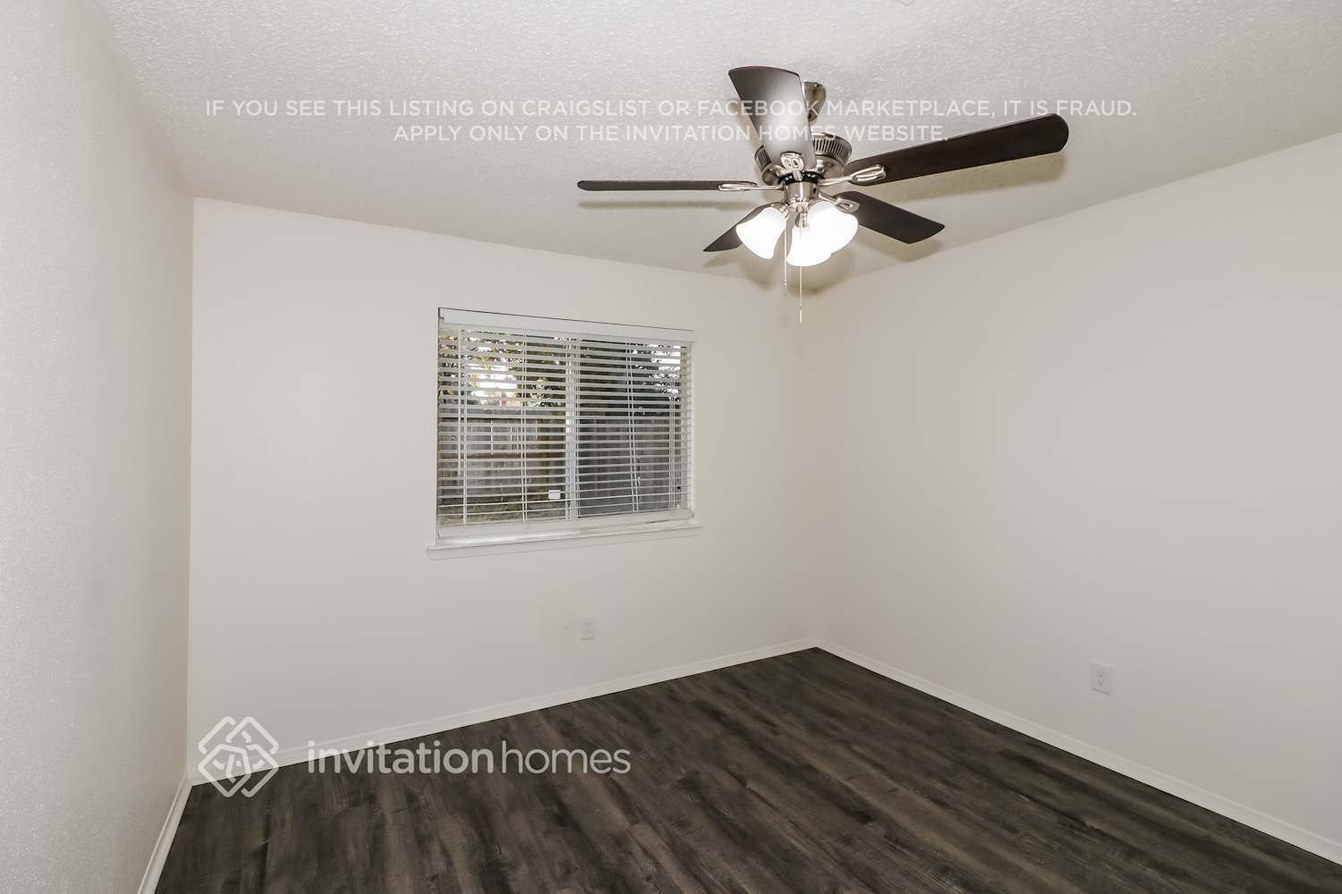 Building Photo - 5802 Longforest Dr