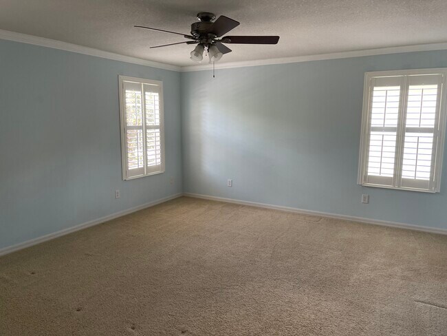 Building Photo - 2905 Winglewood Cir