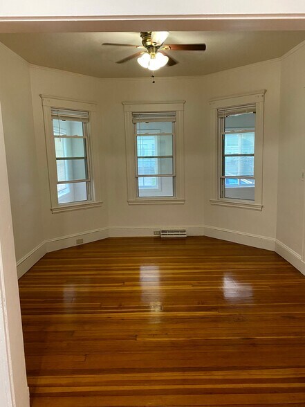 Building Photo - 121 Merrymount Rd