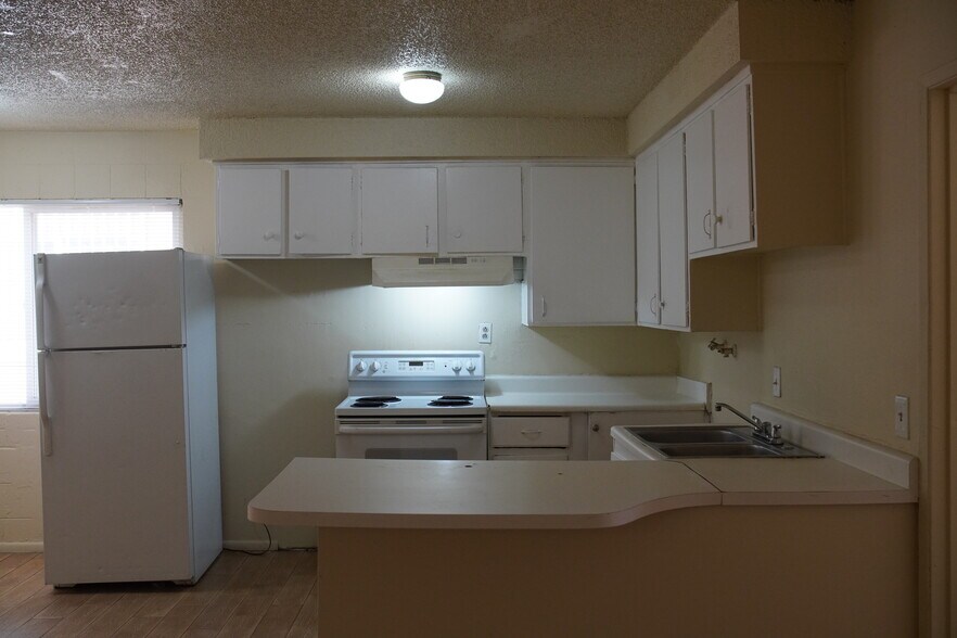 Building Photo - 2916 Marlin Ave