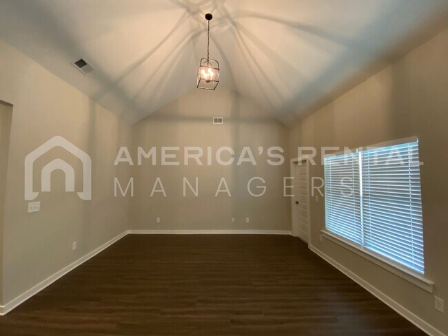 Building Photo - Home for Rent in Thorsby, AL!!! Sign a 13 ...