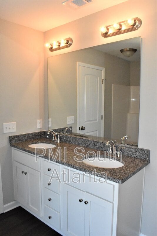 Building Photo - 143 Misty Grove Ln