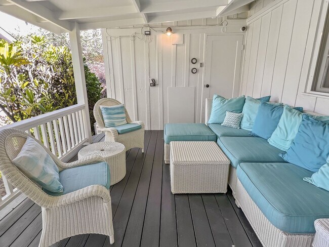 Building Photo - Peaceful Oceanfront Home Near Downtown Kai...