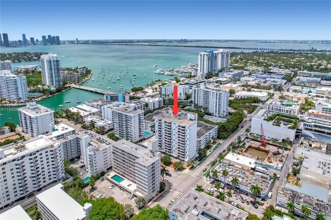 Building Photo - 1331 Lincoln Rd