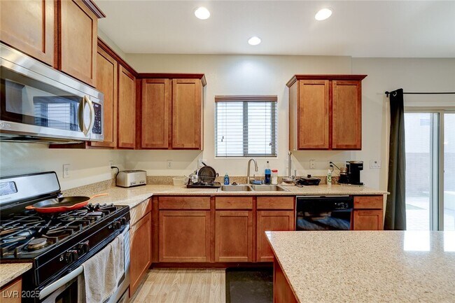 Building Photo - 5446 Gold One Ln