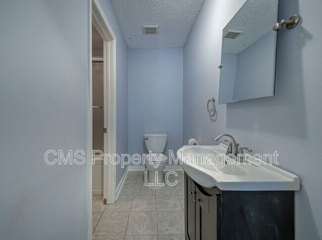 Building Photo - 19-7 Augusta Ct