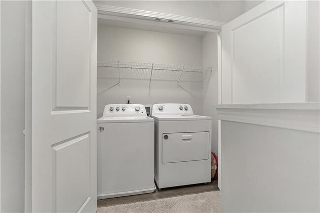Building Photo - 11649 Mendenhall Ct
