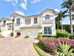 Building Photo - ** COLONADE ** PARK SHORE ** MOORINGS ** 3...