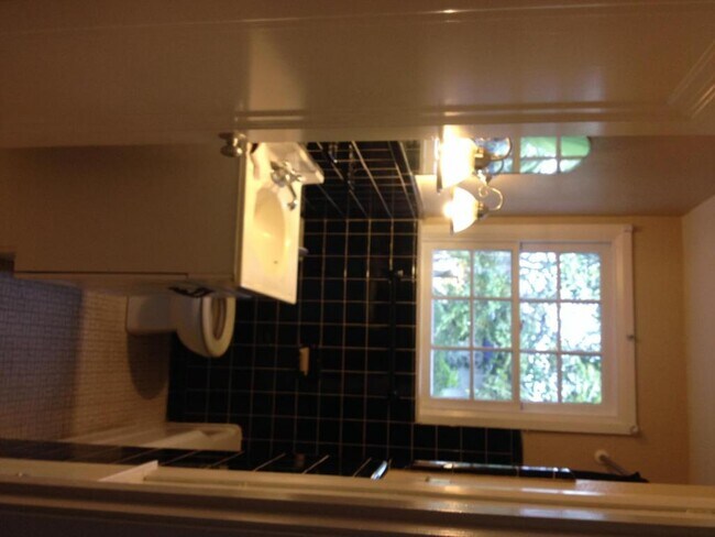 Building Photo - 1709 N Osceola Ave