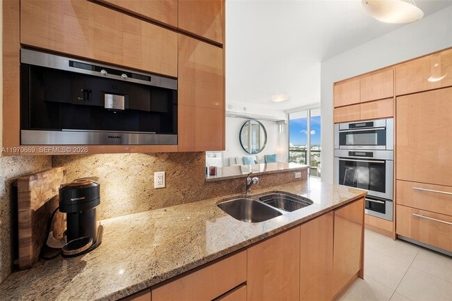 Building Photo - 50 South Pointe Dr