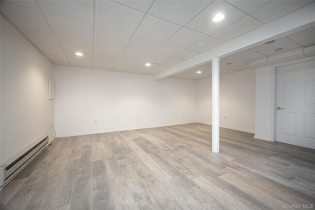 Building Photo - 64 Tee Ln