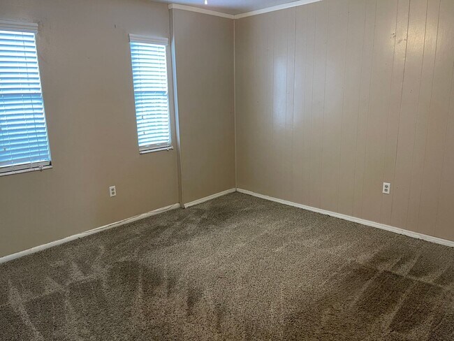 Building Photo - MIDTOWN STATION