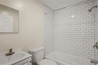 Building Photo - 407 S Aurora St