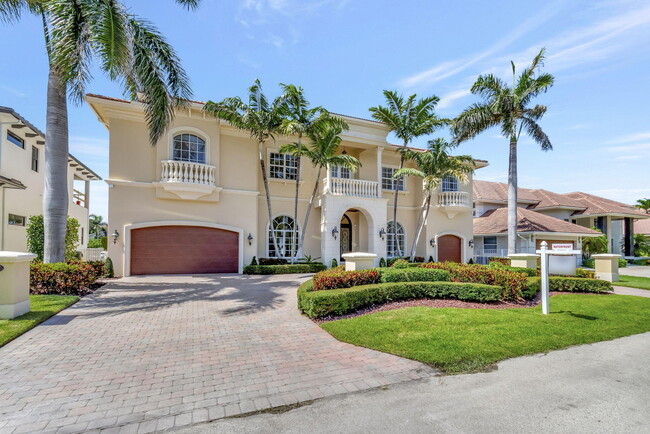 Building Photo - 953 Banyan Dr