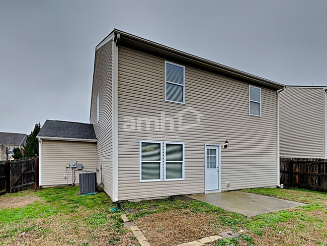 Building Photo - 1517 Bray Dr