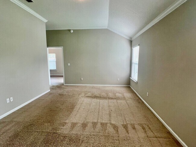 Building Photo - Great Size Home on Jacksonvilles Northside