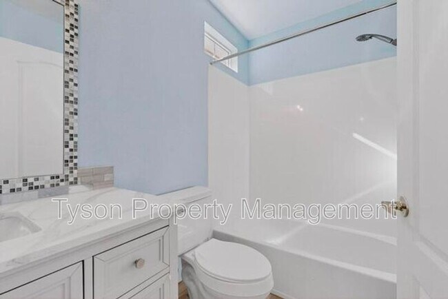 Building Photo - 10332 Calle Hermosa Pl NW