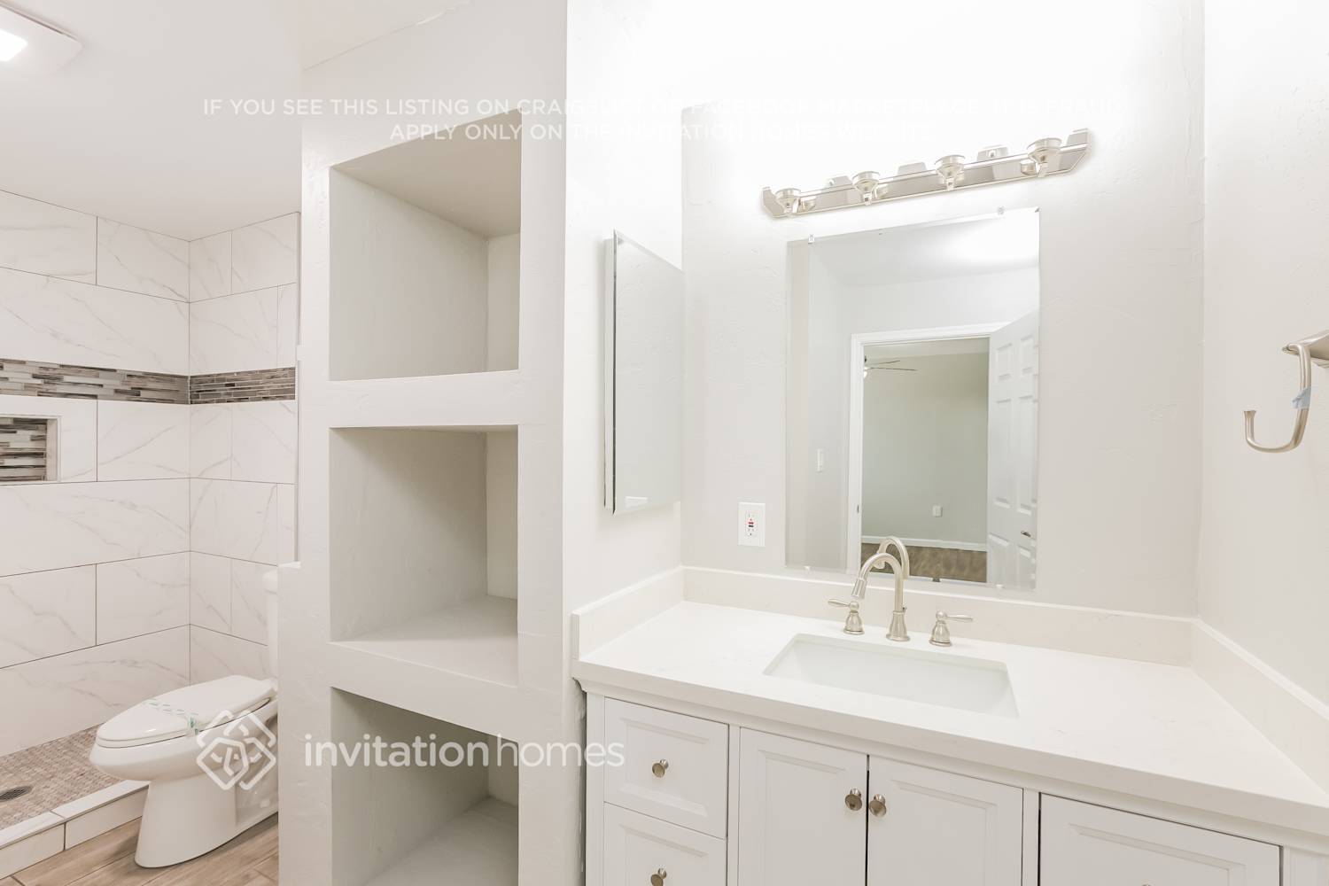 Building Photo - 11235 W Hopi St