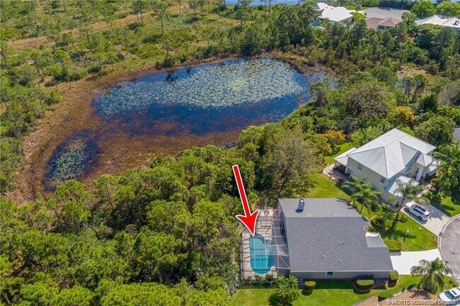 Building Photo - 376 NW Canna Way