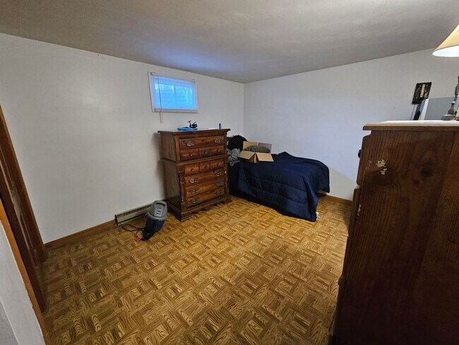 Building Photo - Christiansburg, 3 BR / 2.5 BA, Available A...