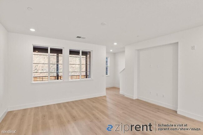 Building Photo - 4 br, 3.5 bath Townhome - 725 Delve Ct, Ha...