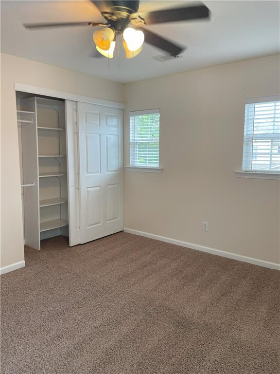 Building Photo - 379 Roseglen Dr NW
