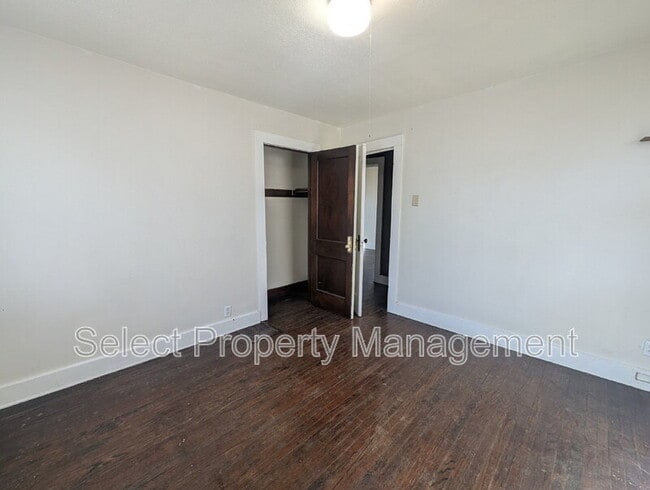 Building Photo - 3526 Smith St