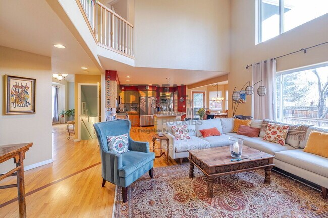 Building Photo - 2432 Mallard Cir